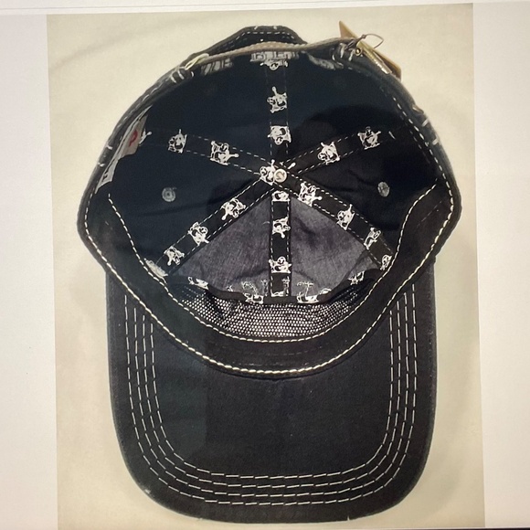 True religion Trucker hat. - Picture 4 of 7